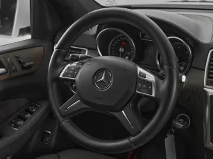 Mercedes-Benz  11