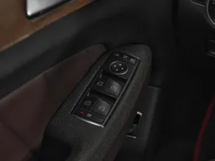 Mercedes-Benz  13