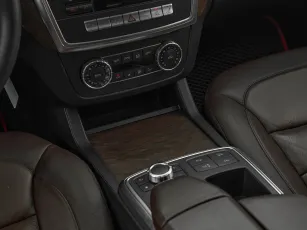 Mercedes-Benz  16