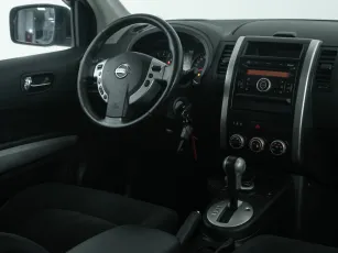 Nissan  17