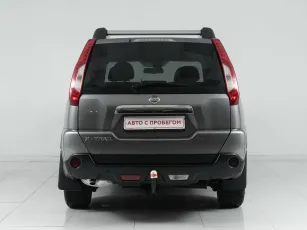 Nissan  6