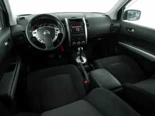 Nissan  9
