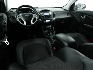 Hyundai  9