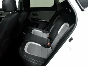 Kia  10