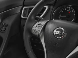Nissan  12