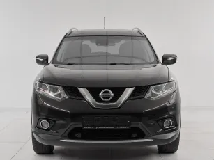 Nissan  2