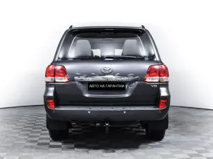 Toyota  6