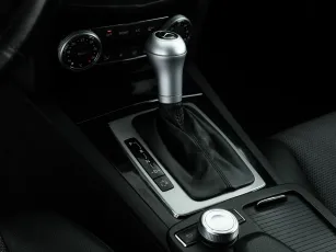 Mercedes-Benz  13