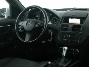 Mercedes-Benz  17