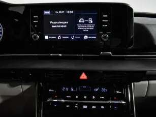 Kia  10