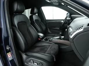 Audi  12