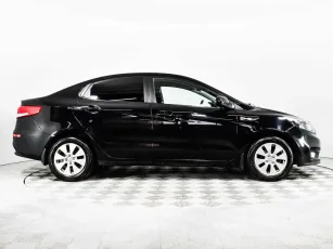 Kia  4