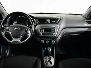 Kia  8