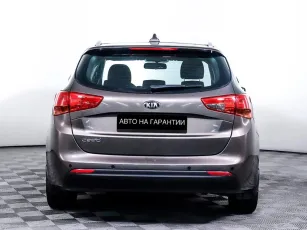 Kia  6