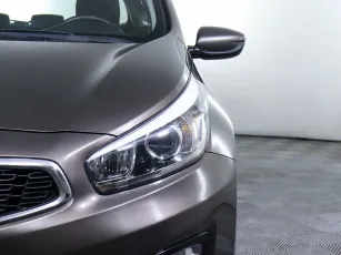 Kia  7