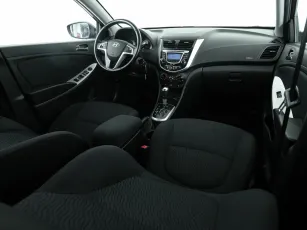 Hyundai  10