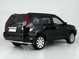 Nissan  4