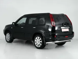 Nissan  5