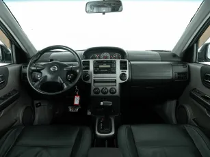 Nissan  8