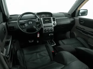 Nissan  9