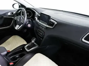 Kia  5
