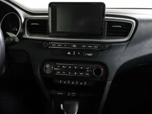 Kia  8