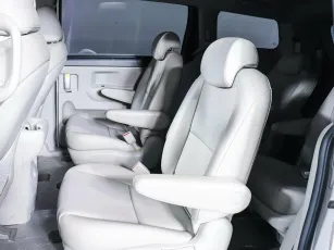 Kia  22