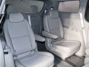 Kia  23
