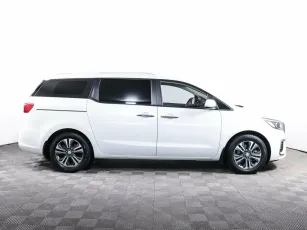 Kia  4