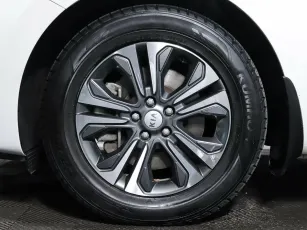 Kia  9