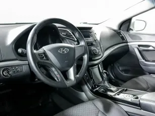 Hyundai  11