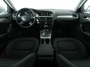 Audi  8