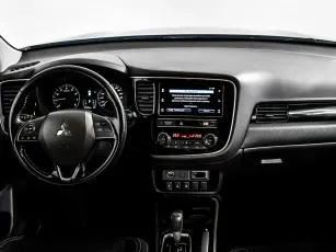 Mitsubishi  7