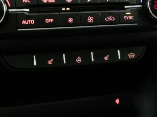 Kia  12