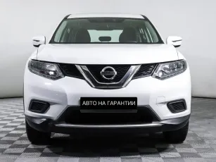 Nissan  2
