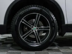 Nissan  5