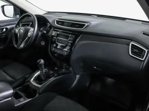 Nissan  6