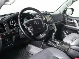 Toyota  11