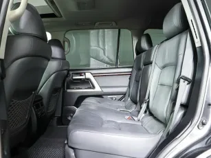 Toyota  28
