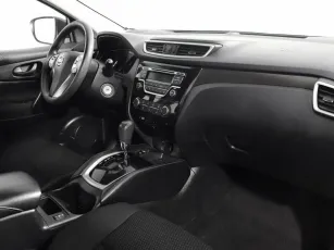 Nissan  6