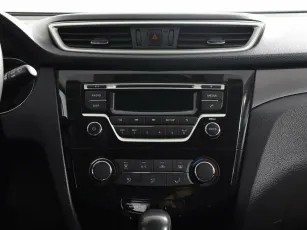 Nissan  9
