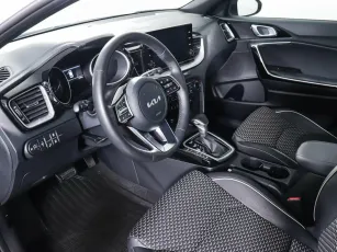 Kia  13