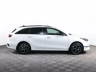 Kia  4