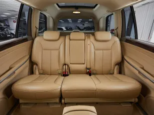 Mercedes-Benz  24