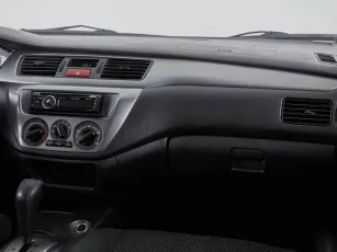 Mitsubishi  9