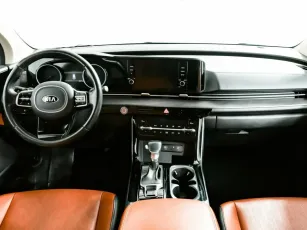 Kia  9