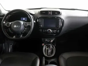 Kia  6