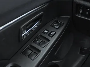 Mitsubishi  16