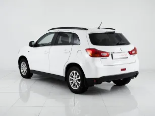 Mitsubishi  4
