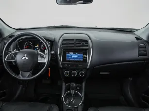 Mitsubishi  8